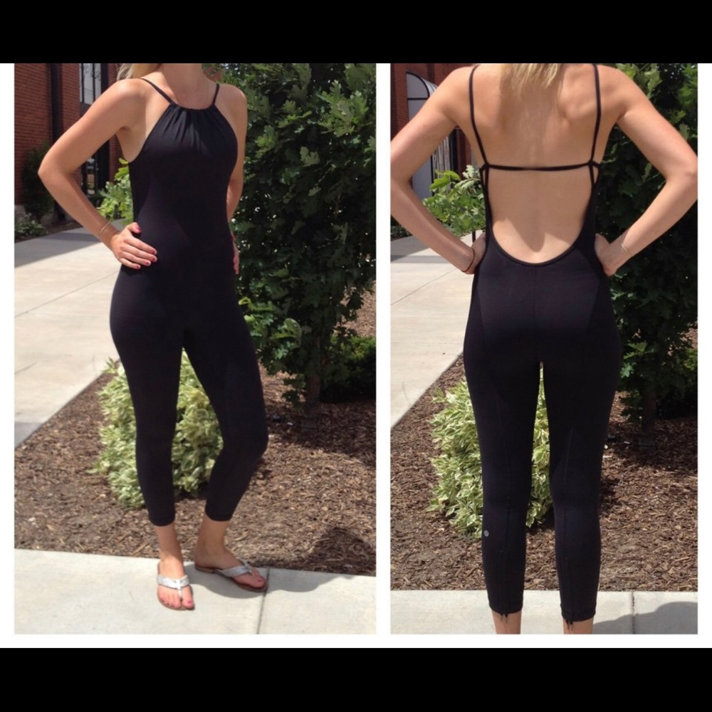 Lululemon NWOT One for Om onsie leotard size 6